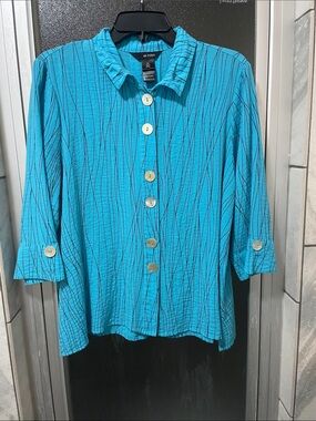 Ali Miles Turquoise Button-Front Shirt with Black Pinstripes